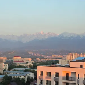 Alpine Serenity Deluxe With Mountain Views Near The Adk Shopping Center And Sairan Metro Station Апартаменты